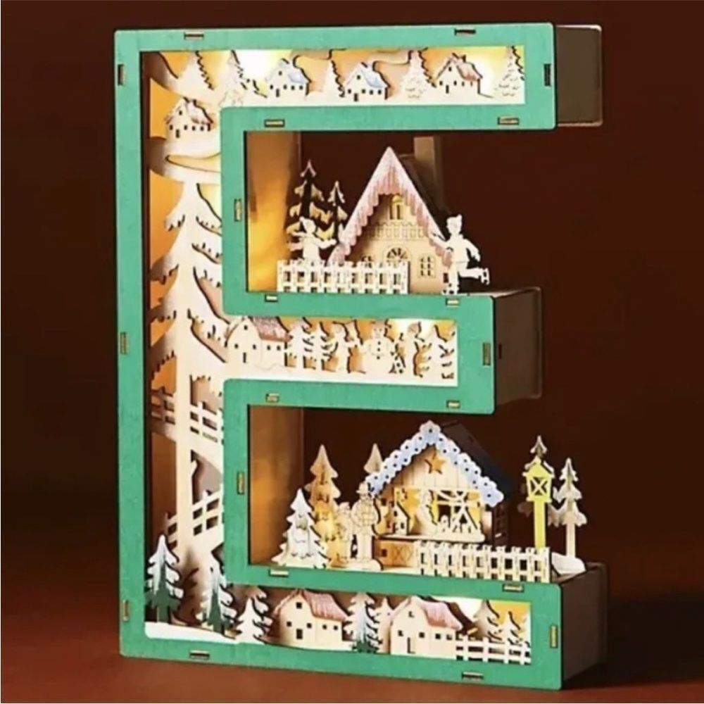 Anthropologie Monogram Wonderland Light Up Scene (Letter E)
